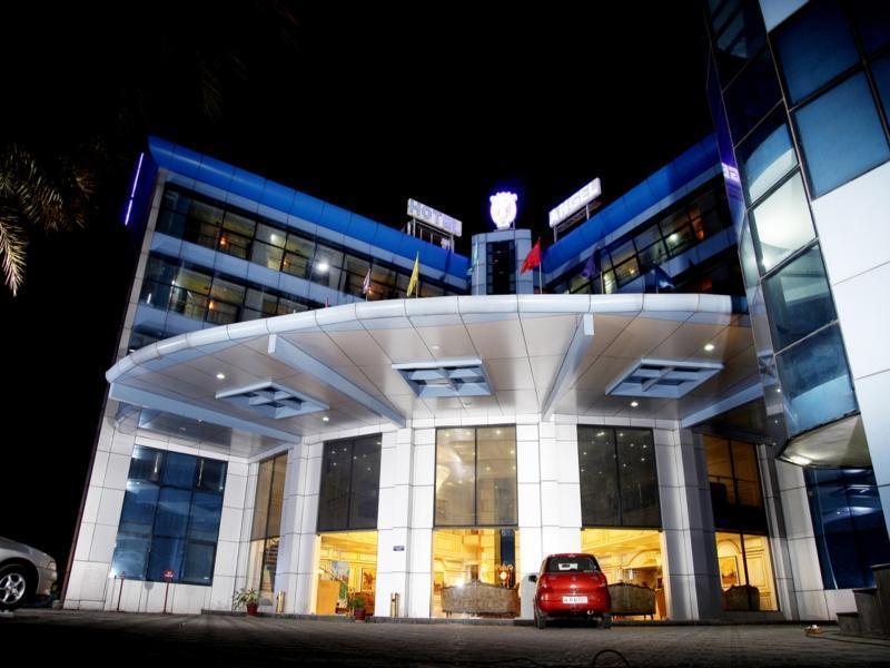 Rk Residency Hotel Tiruppur Exterior foto