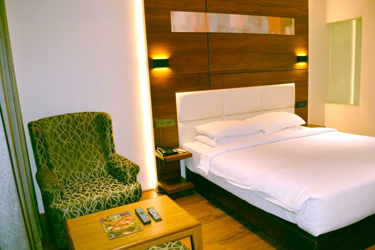 Rk Residency Hotel Tiruppur Exterior foto