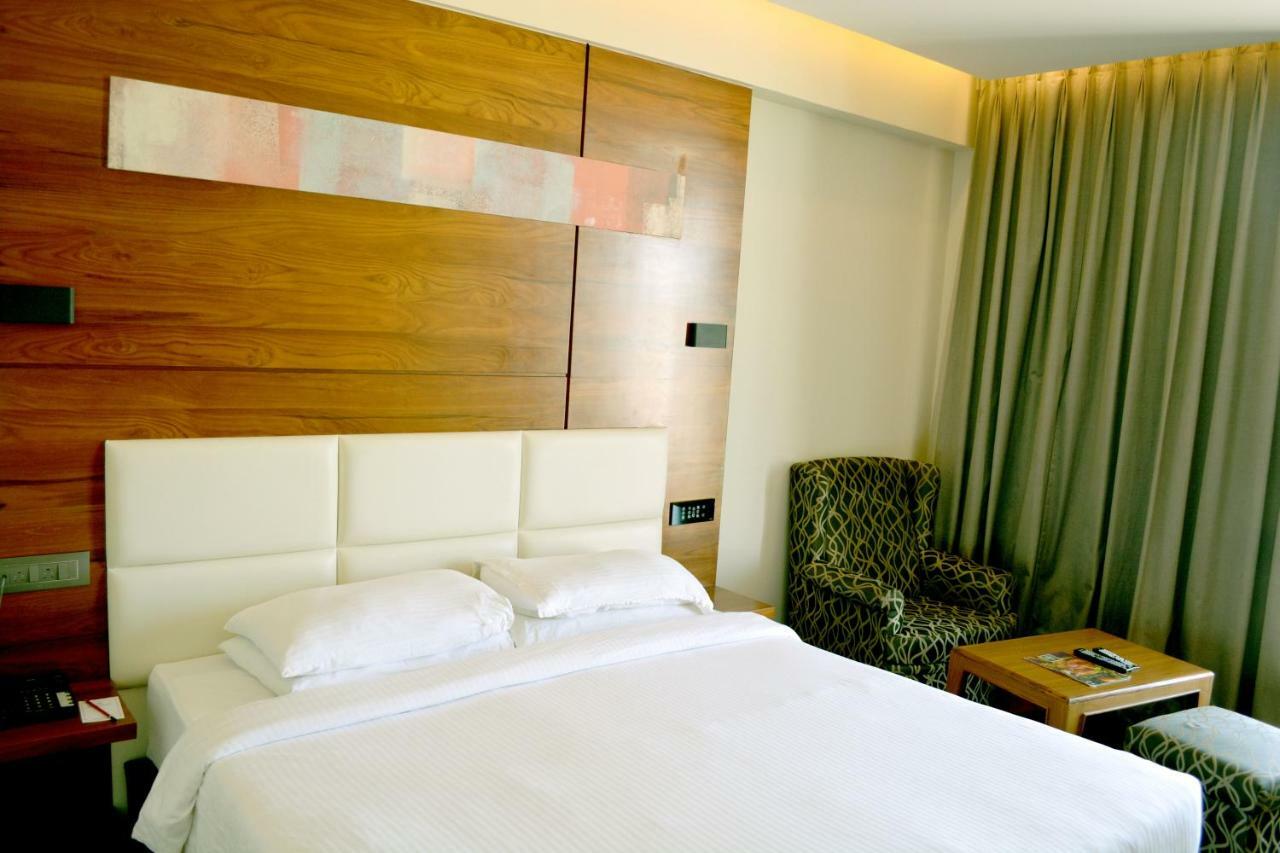 Rk Residency Hotel Tiruppur Exterior foto